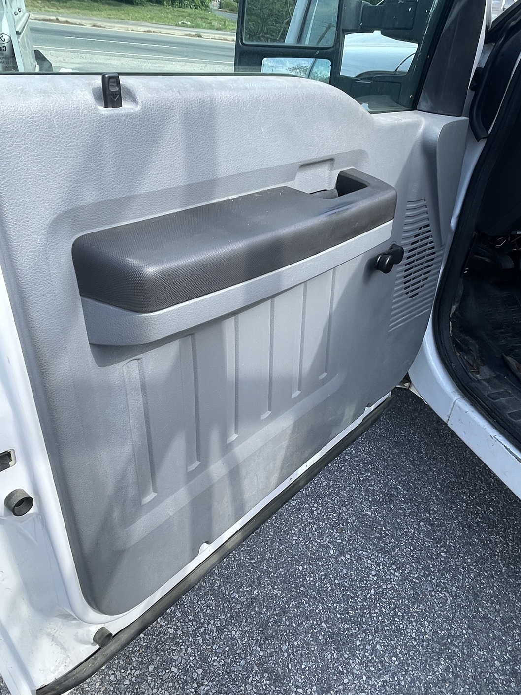 2013 FORD F250 Super Duty Glass Truck - Image 15